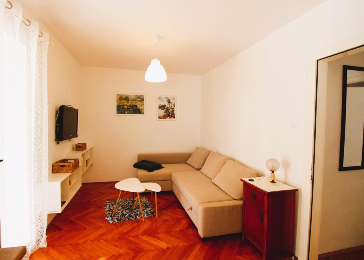 Korzo Rooms & Apartments Vis Kültér fotó