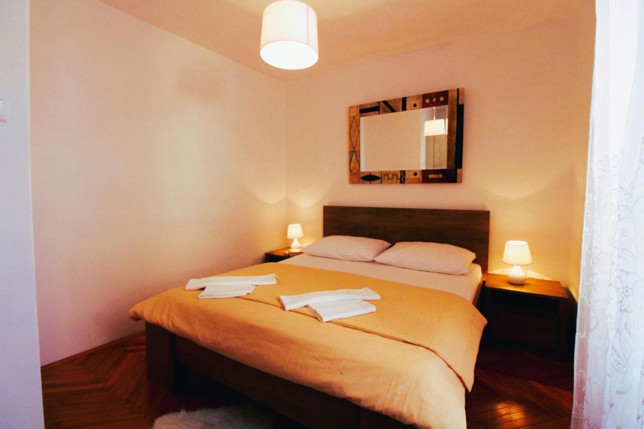 Korzo Rooms & Apartments Vis Kültér fotó