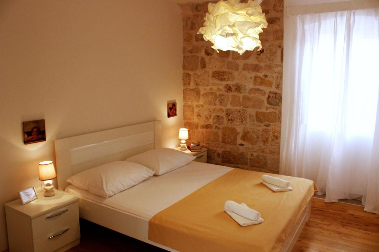 Korzo Rooms & Apartments Vis Kültér fotó