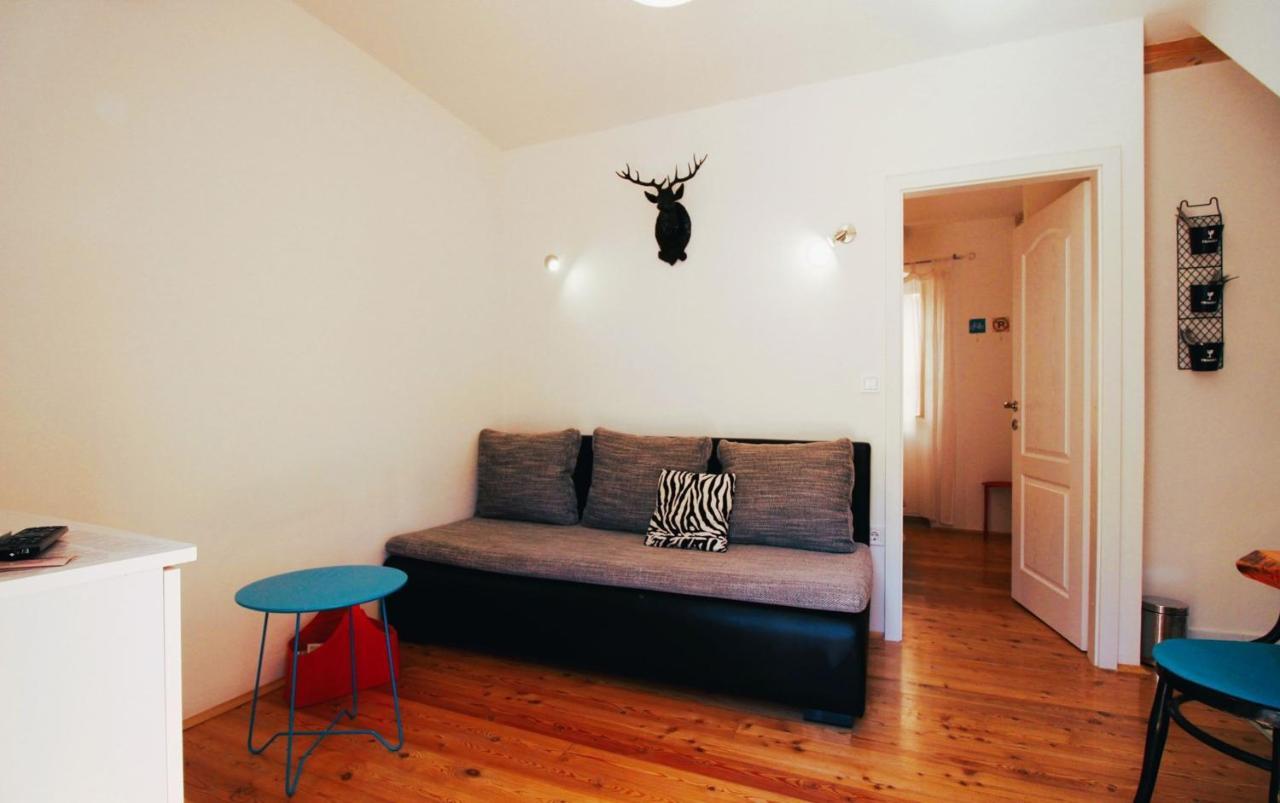 Korzo Rooms & Apartments Vis Kültér fotó