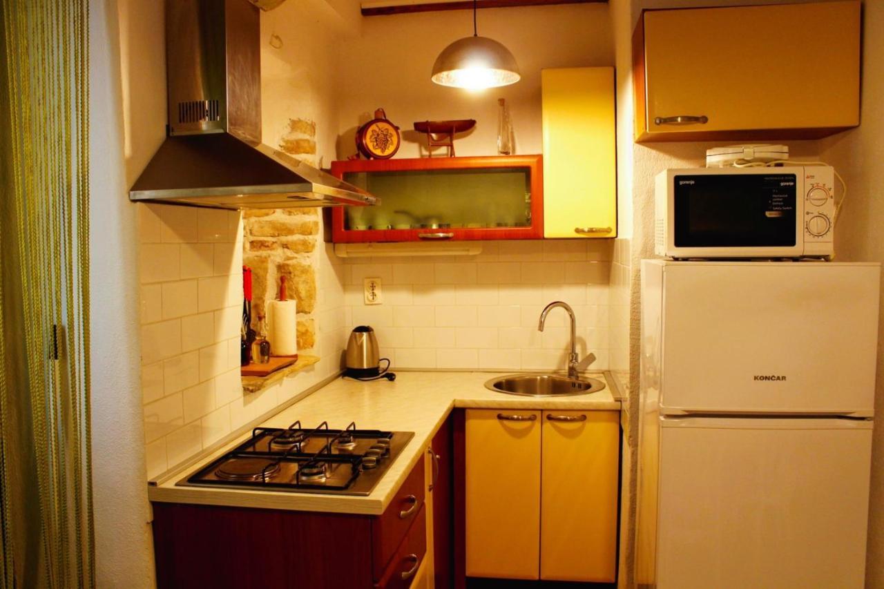 Korzo Rooms & Apartments Vis Kültér fotó