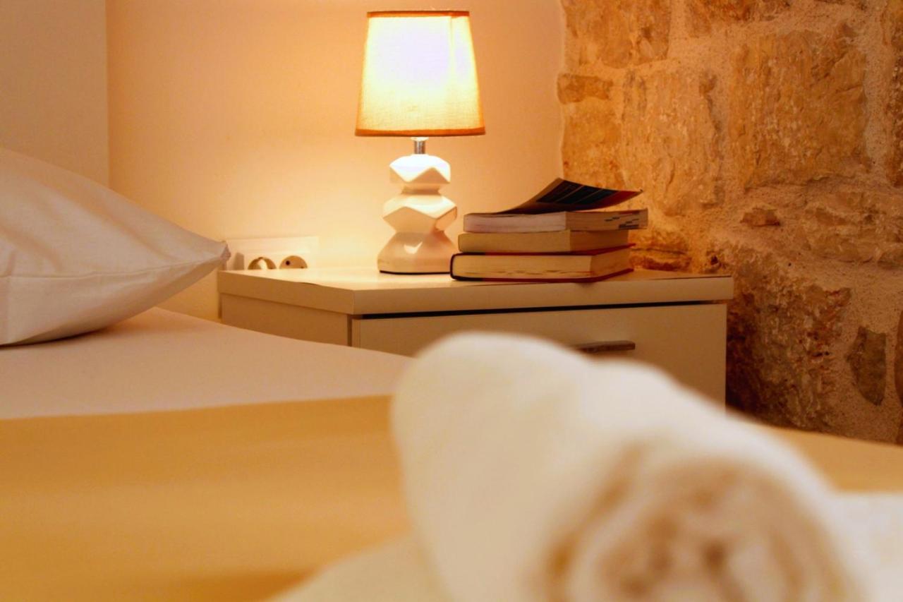 Korzo Rooms & Apartments Vis Kültér fotó