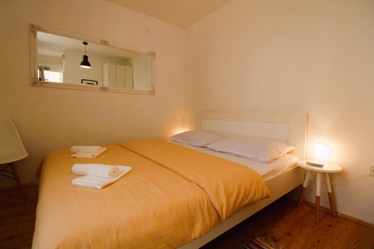 Korzo Rooms & Apartments Vis Kültér fotó