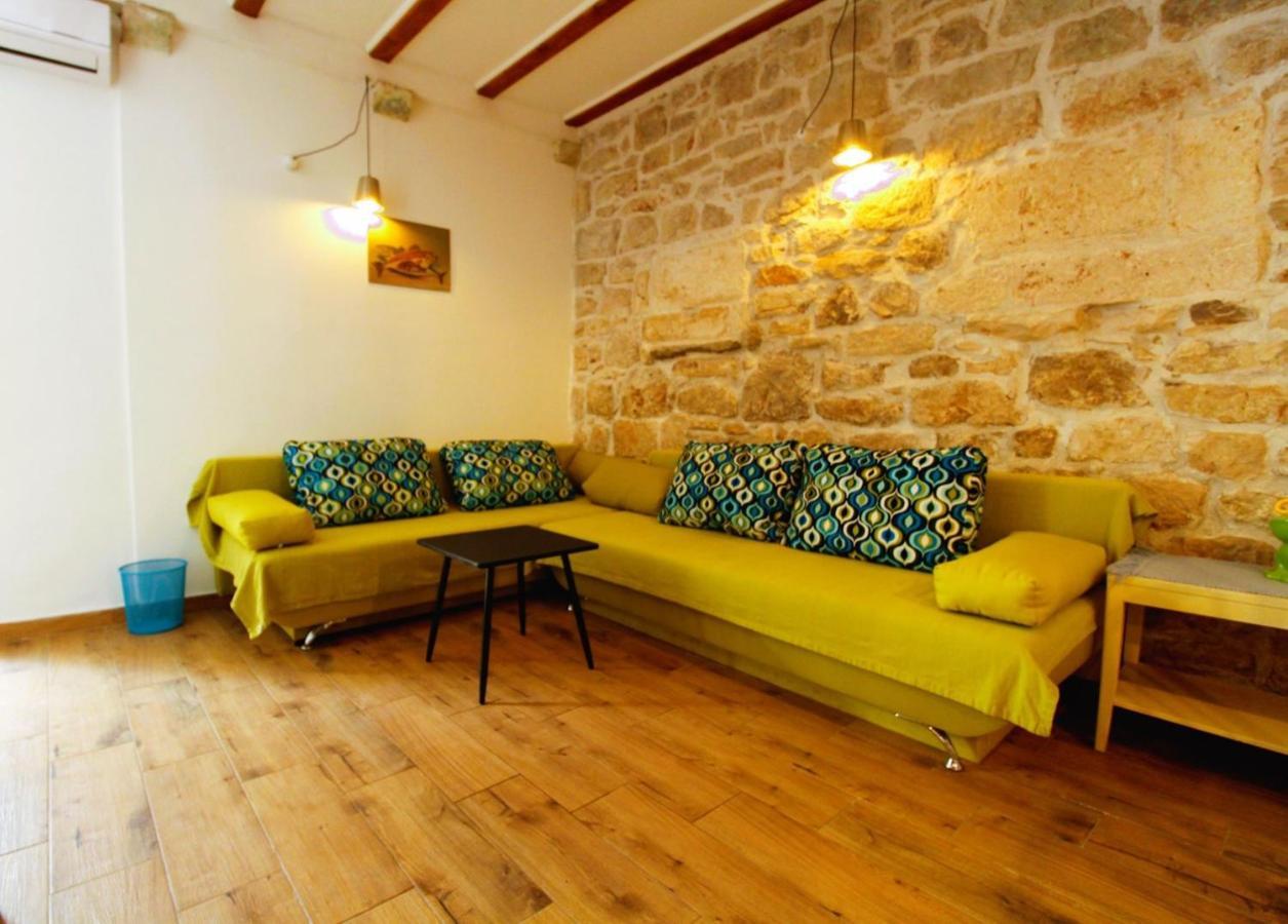 Korzo Rooms & Apartments Vis Kültér fotó