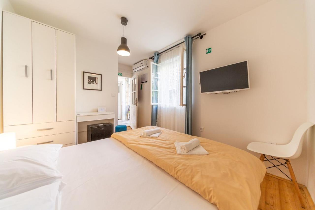Korzo Rooms & Apartments Vis Kültér fotó