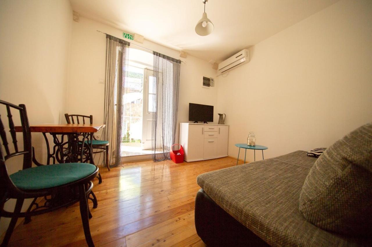 Korzo Rooms & Apartments Vis Kültér fotó