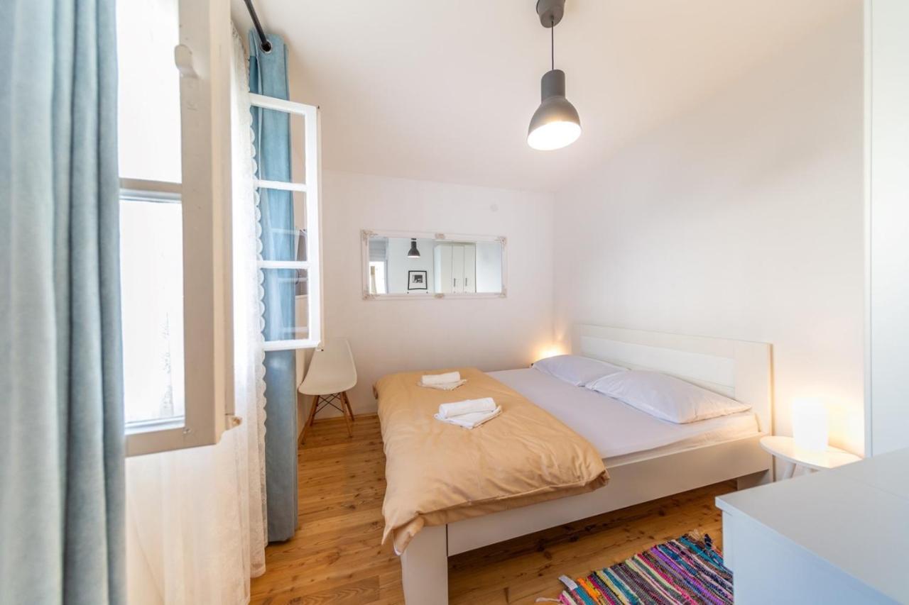 Korzo Rooms & Apartments Vis Kültér fotó