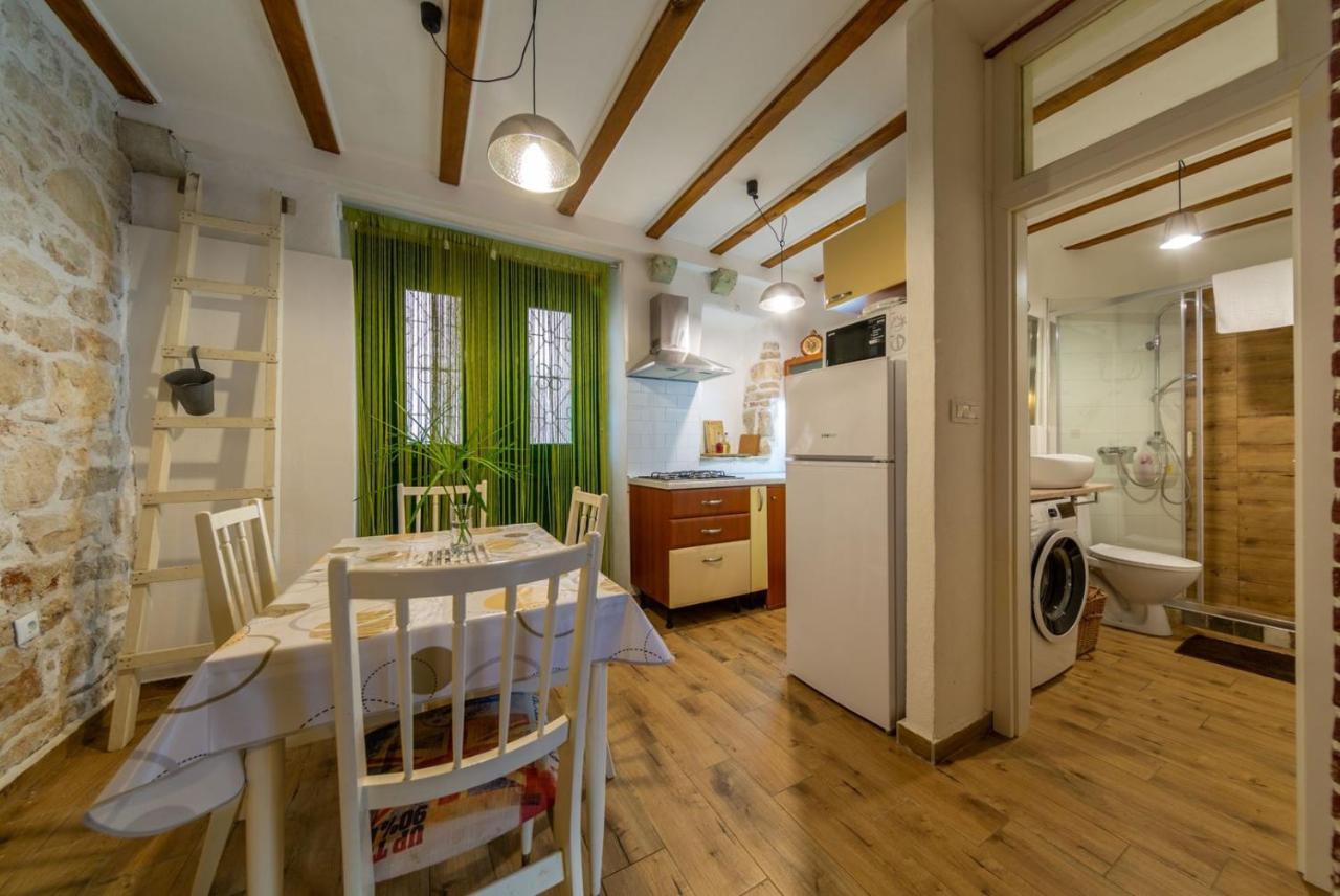 Korzo Rooms & Apartments Vis Kültér fotó