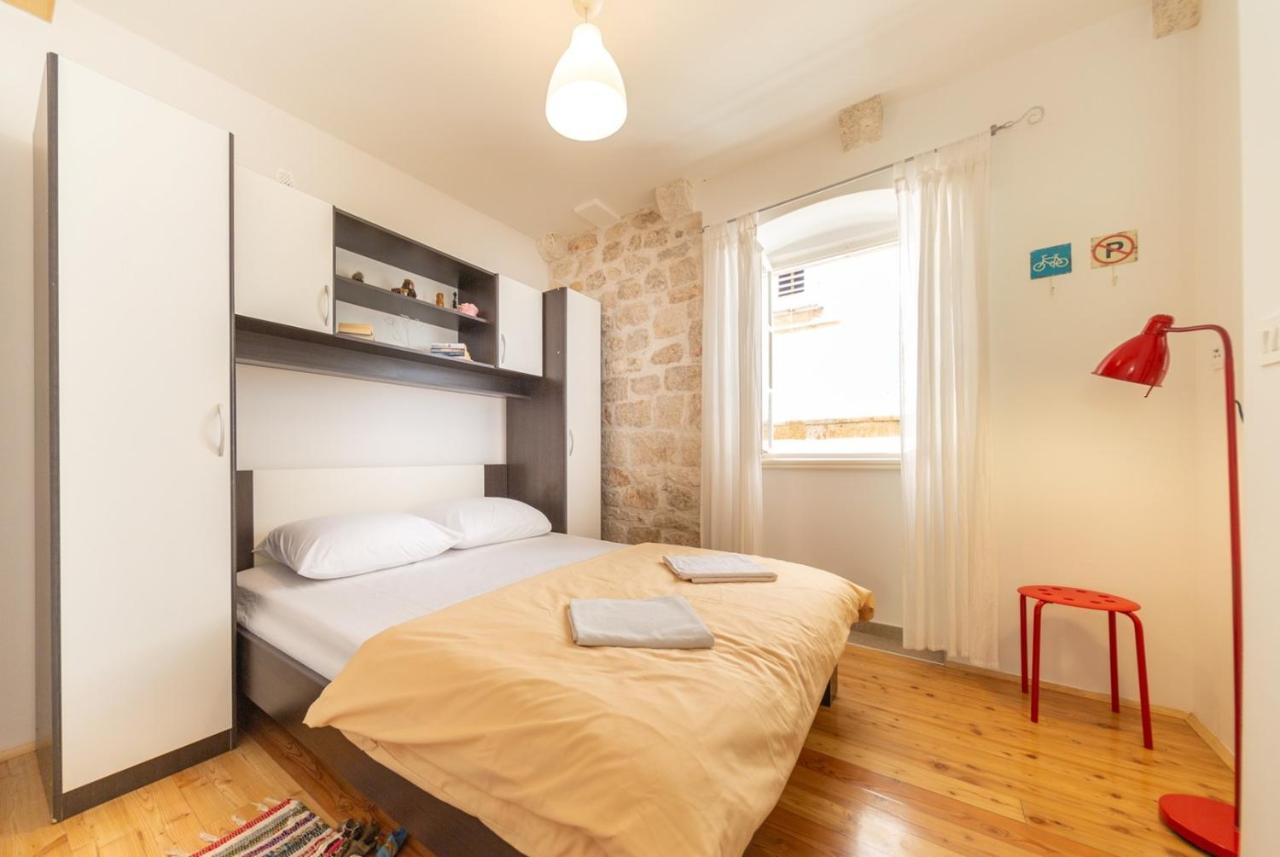 Korzo Rooms & Apartments Vis Kültér fotó